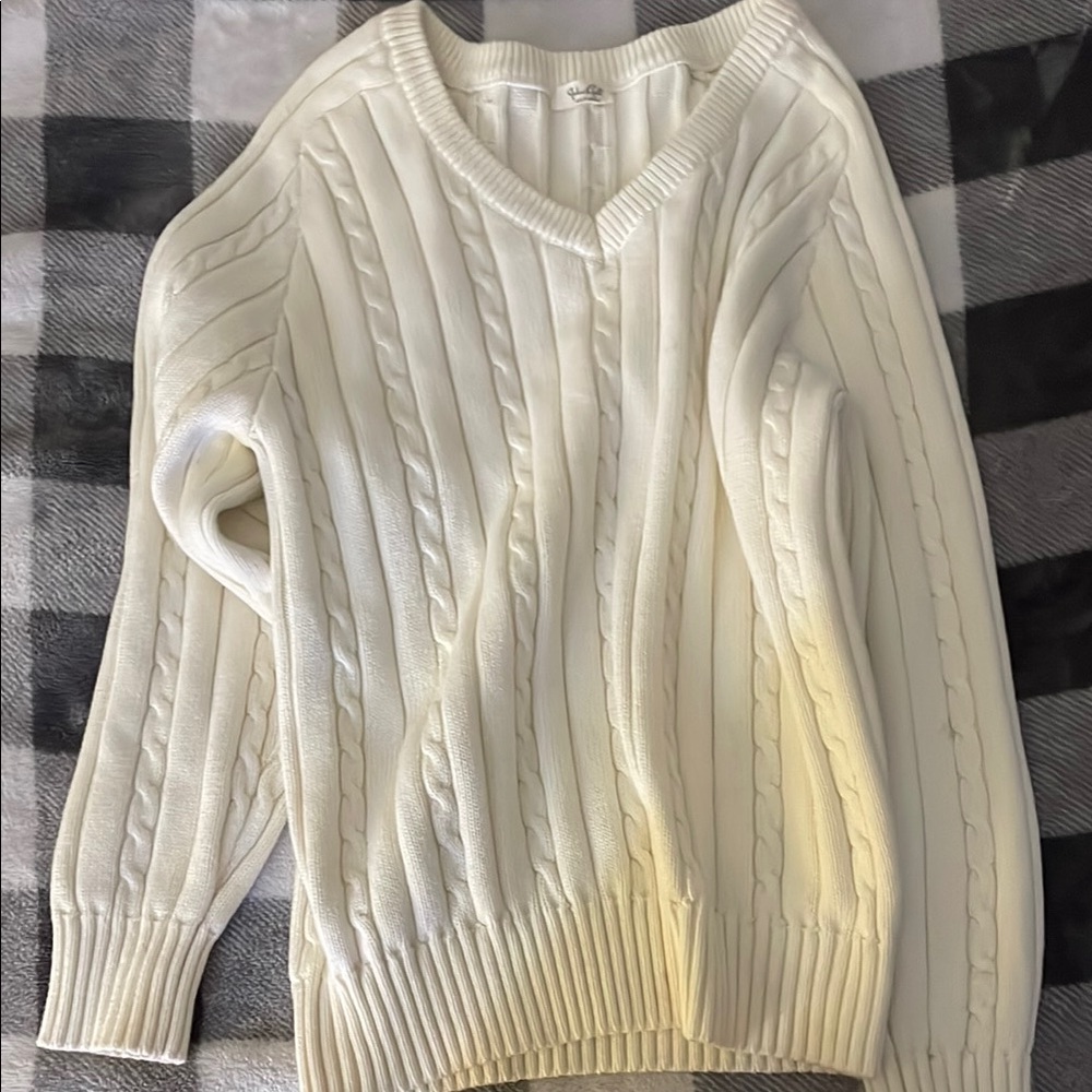 Brandy Melville White Cable Knit Sweater